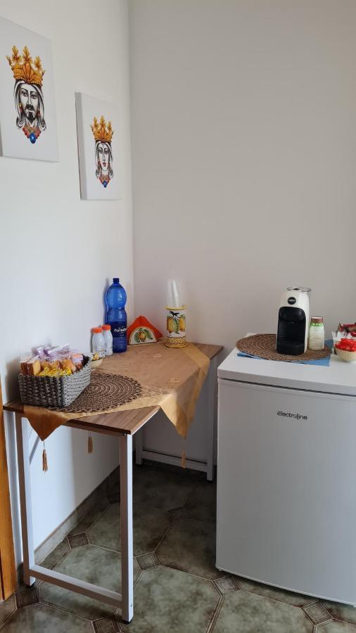 Bed and Breakfast Le Terre Di Sicilia Terrasini Exterior foto